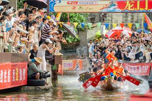 曾令旭：若非末节复苏了点 我怀疑拉塞尔想用另一种方式留在湖人